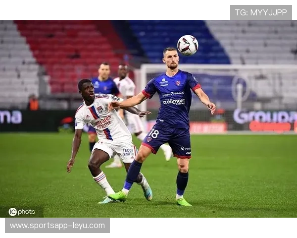 里昂青训工厂再出新星，未来之星闪耀法甲赛场